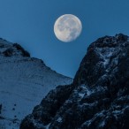 photo-1520607725487-81e65ed08c8b